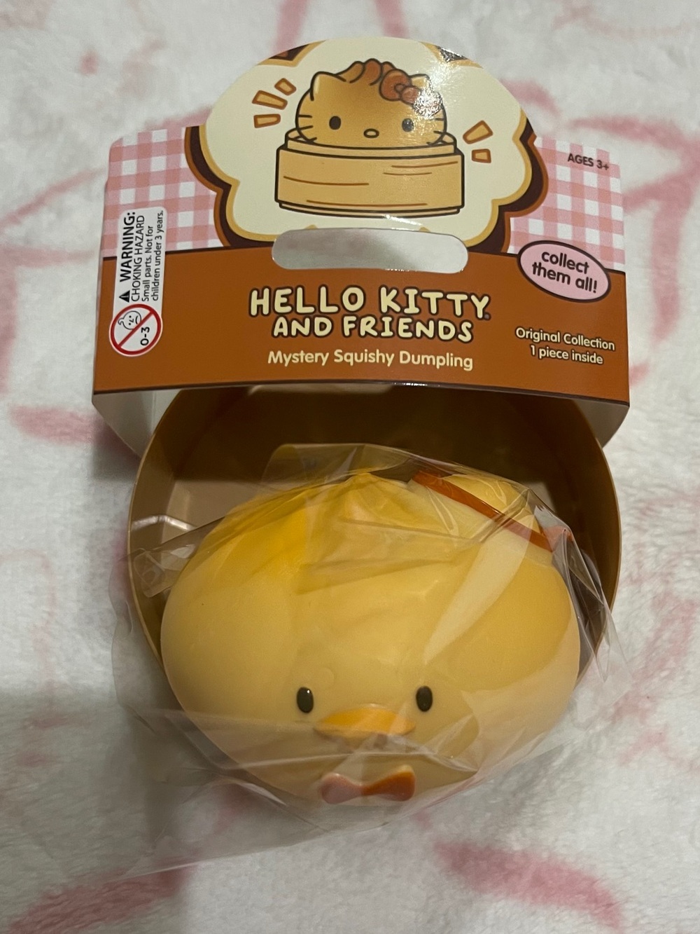 Hello Kitty and Friends Mystery Squishy Dumpling - Tuxedo Sam